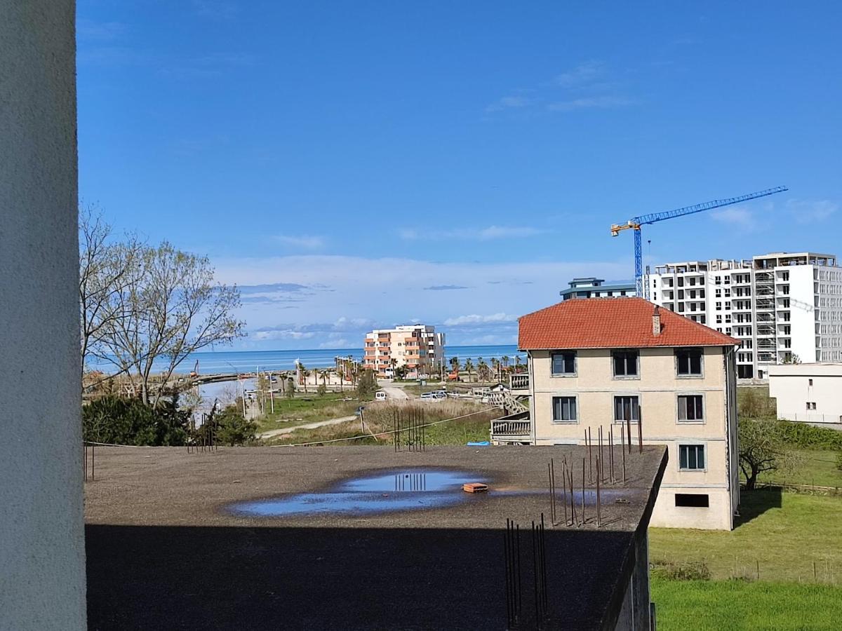 Sabi Apartment Golem Qerret 외부 사진